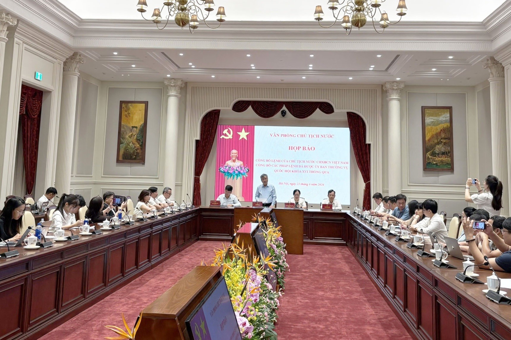 Công bố Lệnh của Chủ tịch nước về 02 pháp lệnh đã được Ủy ban Thường vụ Quốc hội khóa XVI thông qua