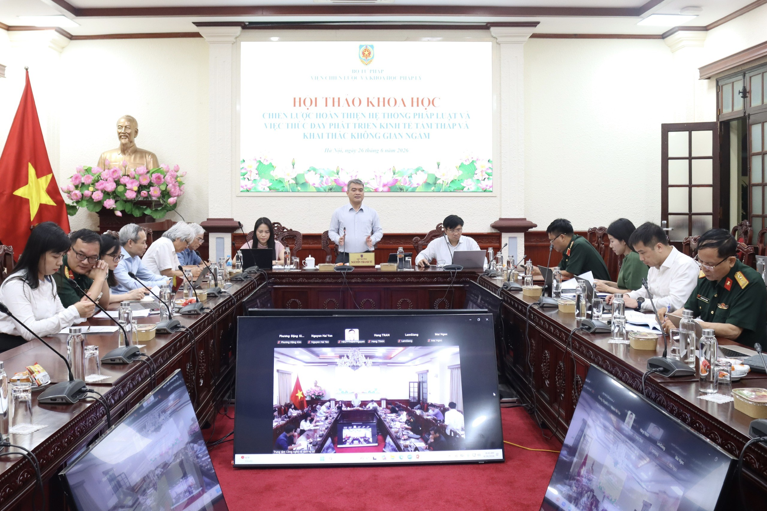Thúc đẩy phát triển kinh tế tầm thấp và khai thác không gian ngầm
