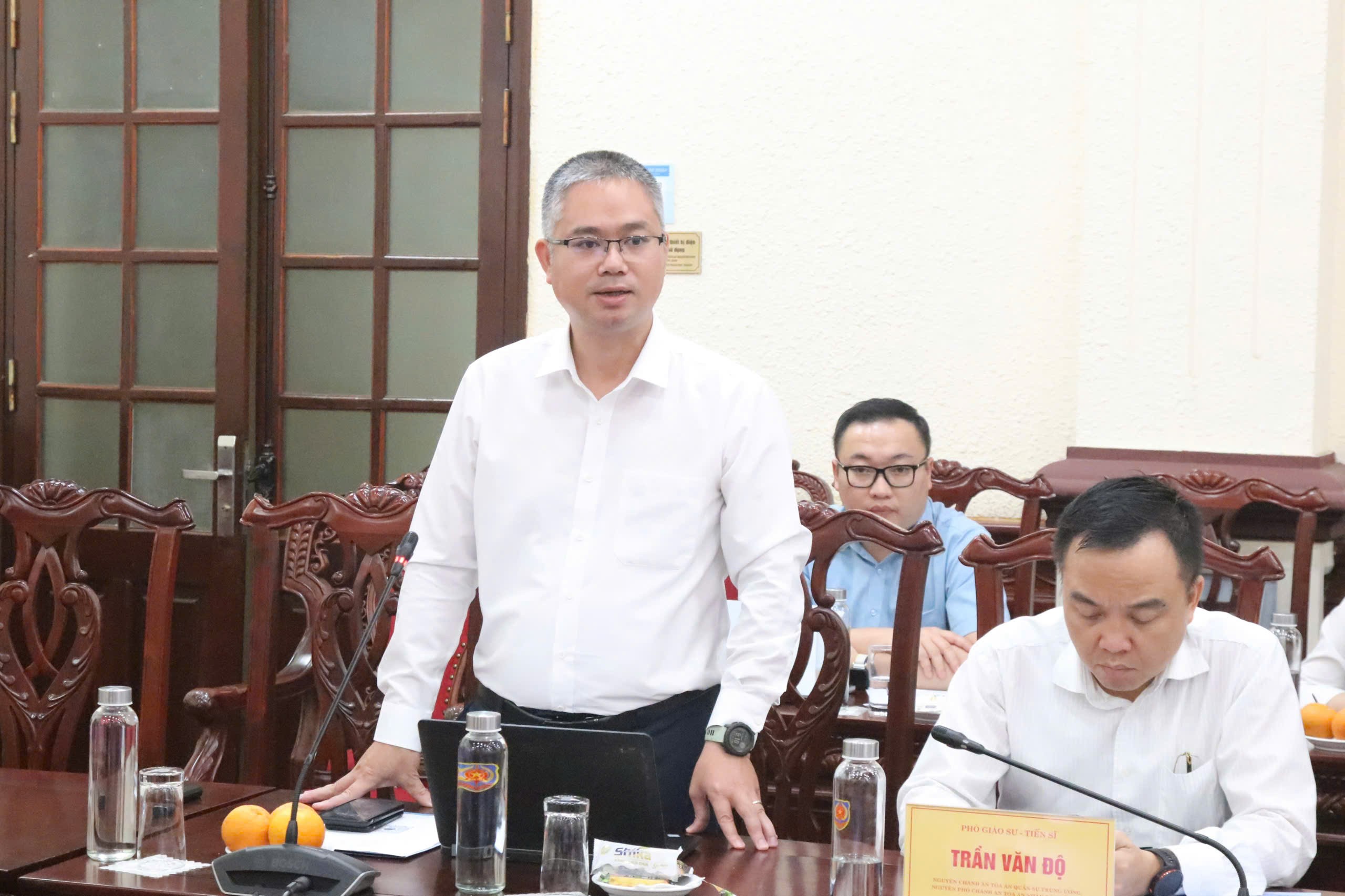 Hoàn thiện dự thảo Luật Luật sư (sửa đổi): Phát triển thị trường dịch vụ pháp lý, đồng thời đáp ứng yêu cầu quản lý nhà nước trong bối cảnh mới