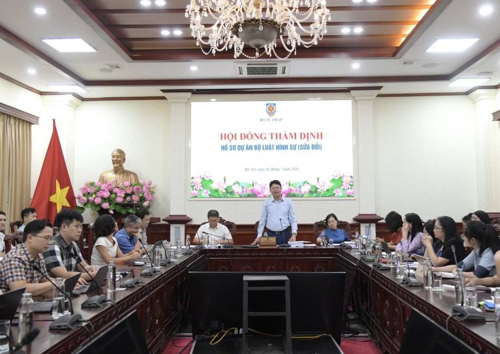 Hoàn thiện chính sách hình sự, nâng cao hiệu quả phòng ngừa, đấu tranh với tội phạm