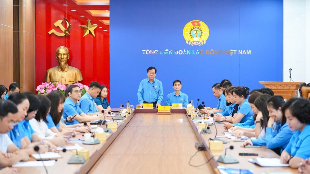 Phát động cuộc thi trực tuyến tìm hiểu các nghị quyết của Đảng và Công đoàn Việt Nam