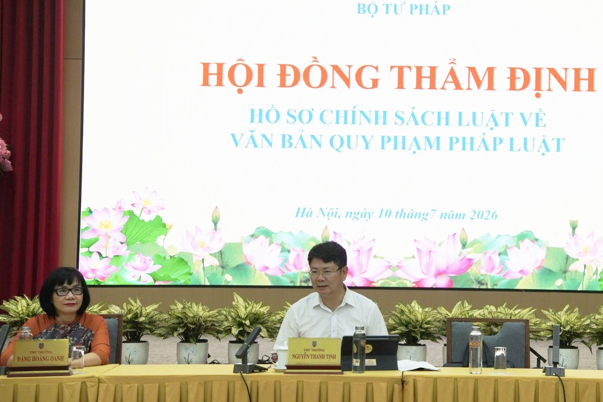 Hoàn thiện khuôn khổ pháp lý về quy trình xây dựng, ban hành văn bản quy phạm pháp luật