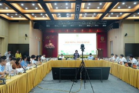 Đẩy mạnh phân quyền, trao quyền cho đô thị đặc biệt và các thành phố