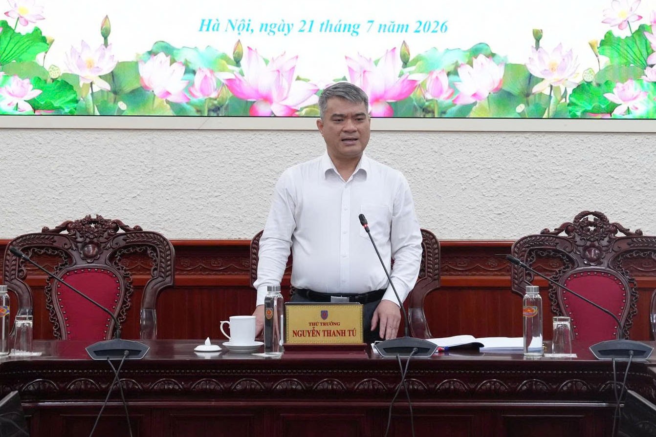 Phát huy thế mạnh trong nghiên cứu, đề xuất và phản biện chính sách