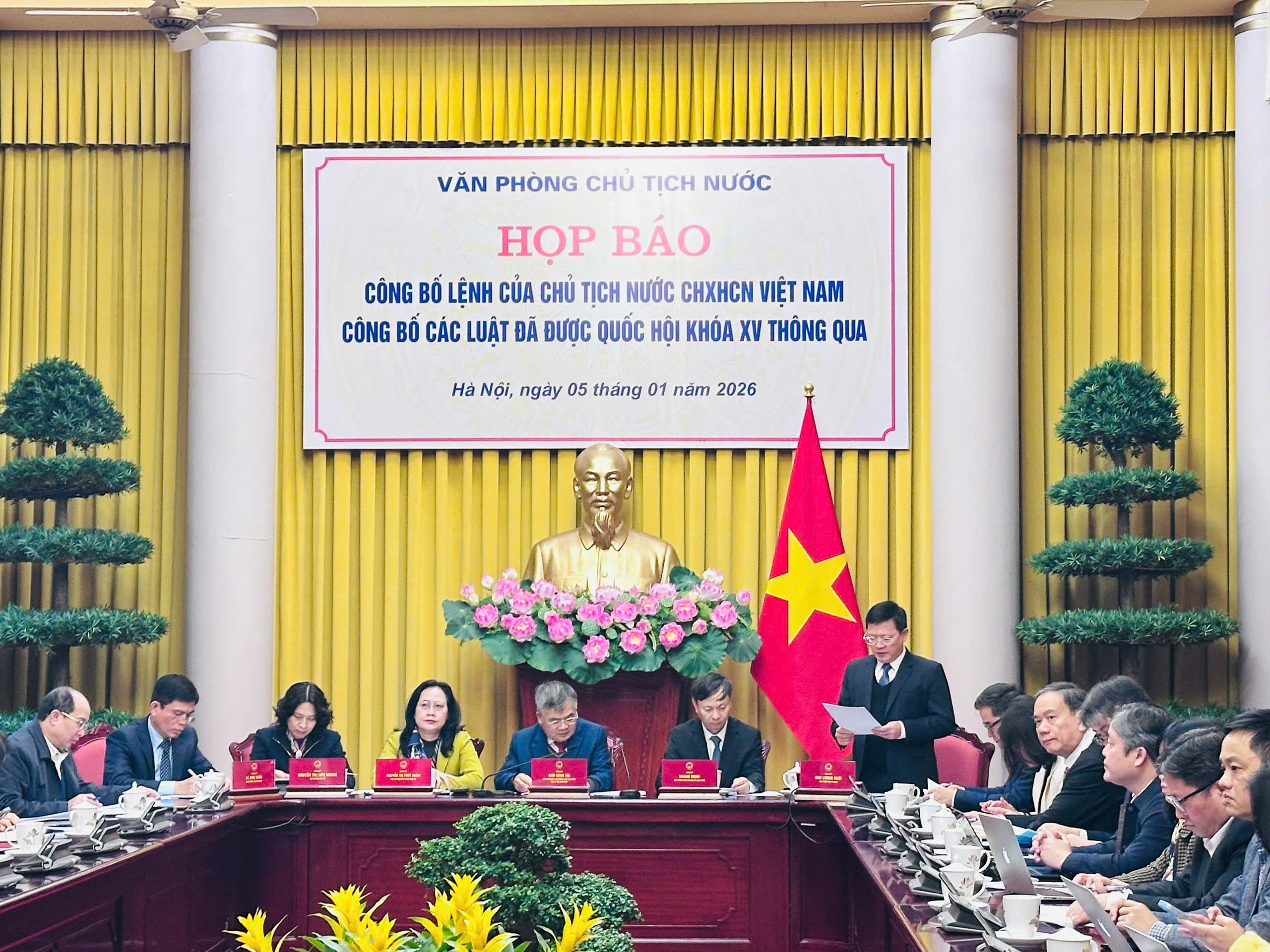 Đột phá trong hoàn thiện thể chế về thi hành án dân sự gắn với nâng cao năng lực, hiệu quả tổ chức thi hành pháp luật trong kỷ nguyên mới