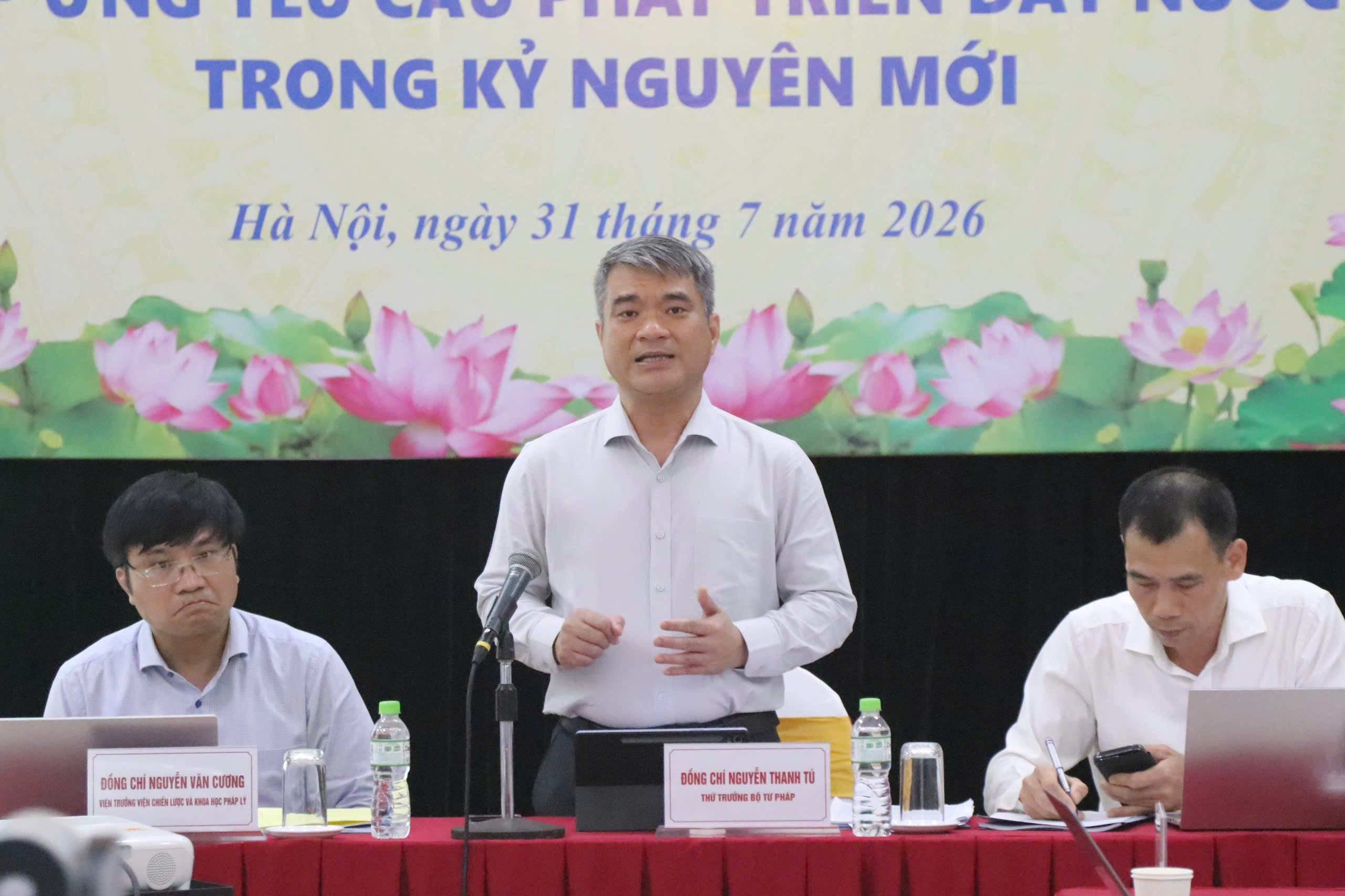 Tiếp tục hoàn thiện khung pháp lý về kinh tế số đồng bộ, an toàn, dễ tuân thủ, tạo lợi thế cạnh tranh quốc gia