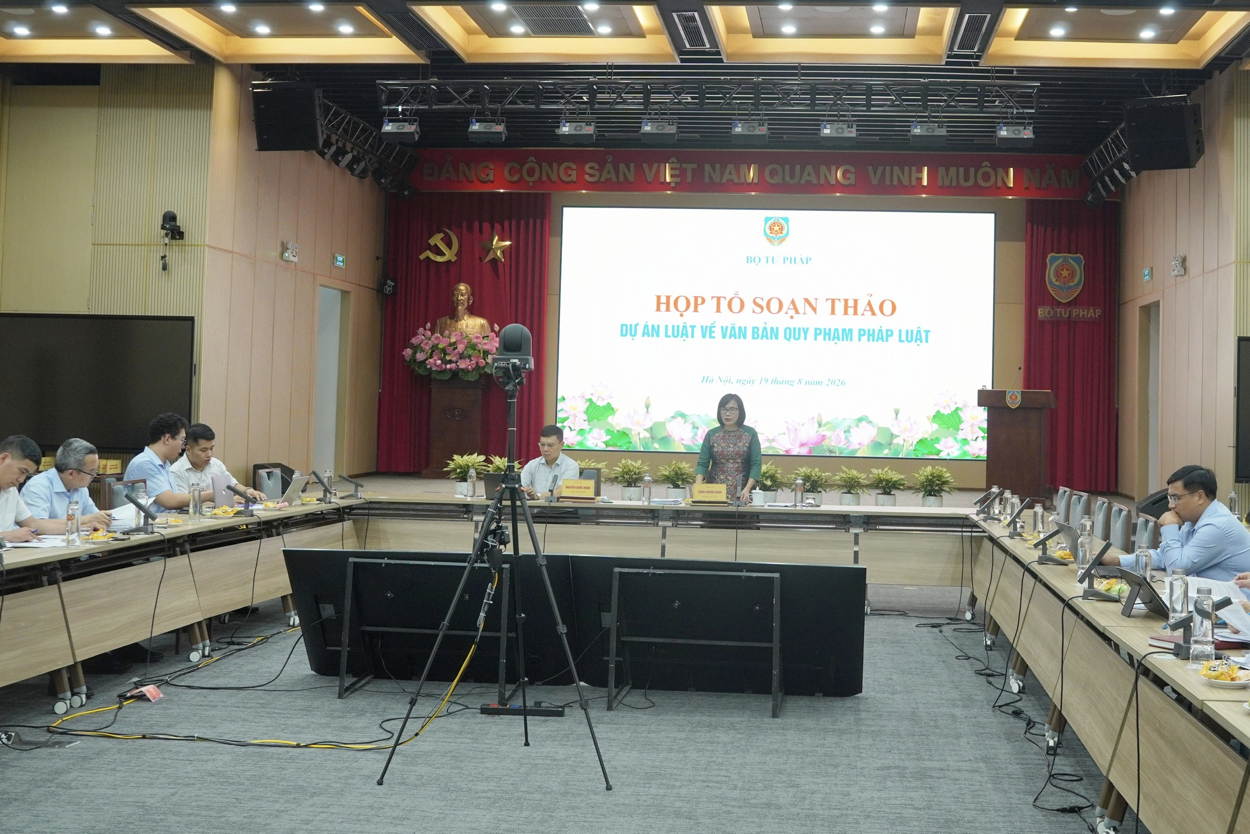 Tinh gọn hệ thống văn bản quy phạm pháp luật