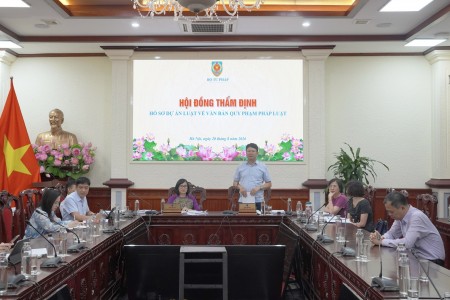 Đổi mới toàn diện trong xây dựng, ban hành văn bản quy phạm pháp luật