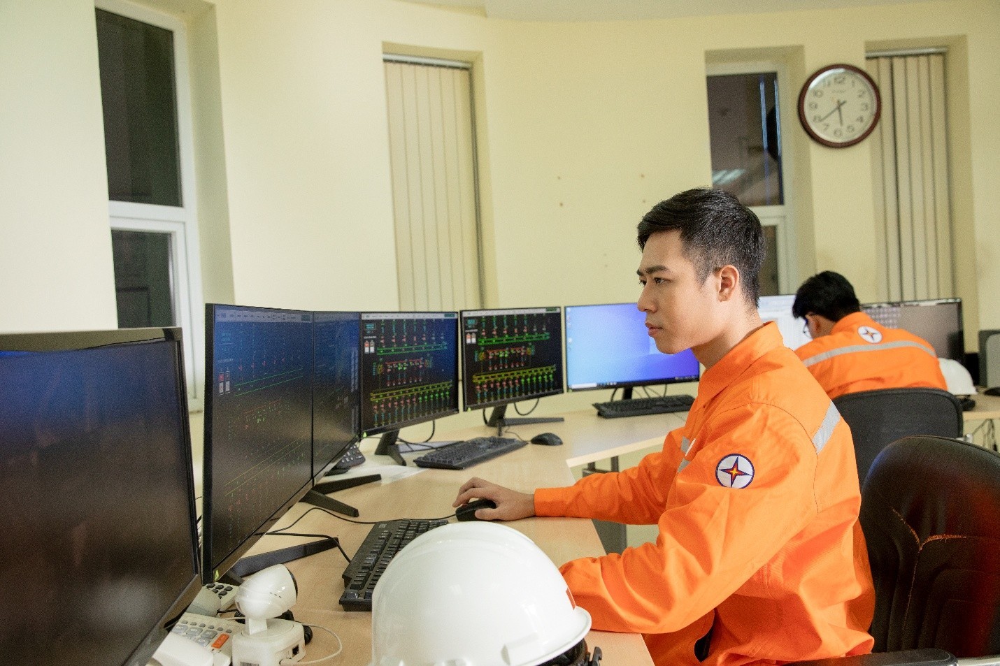 EVNHANOI - Từng bước hiện thực hóa chiến lược phát triển bền vững