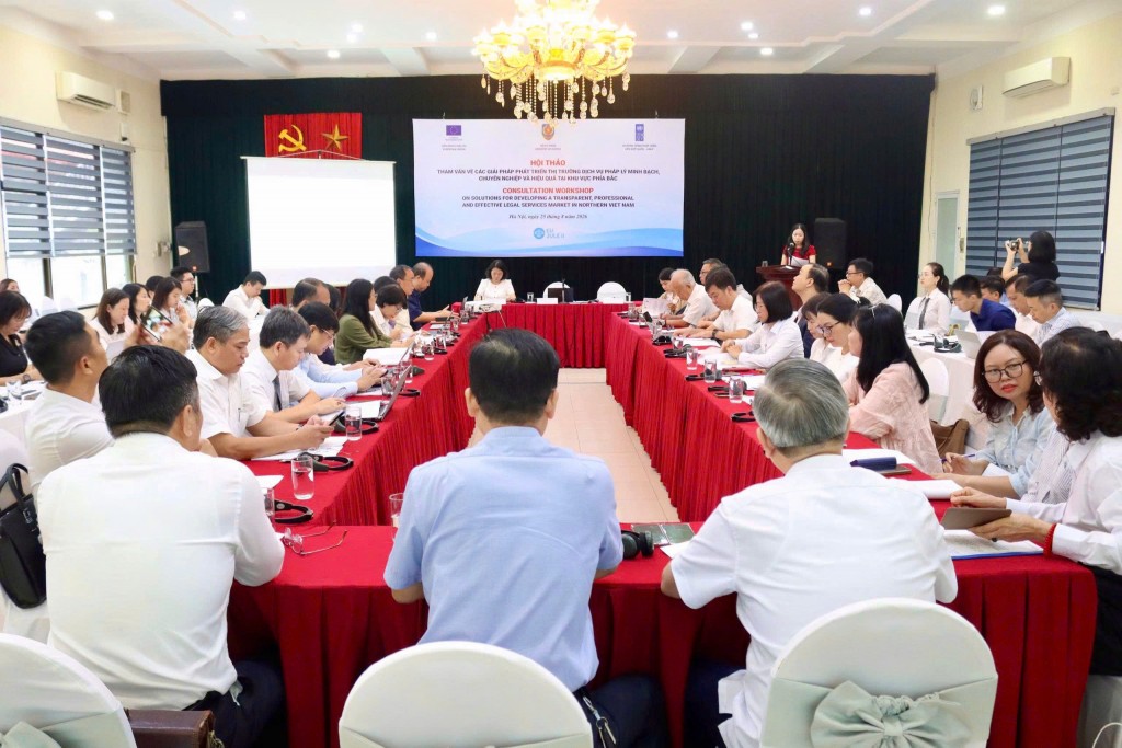 Phát triển thị trường dịch vụ pháp lý minh bạch, chuyên nghiệp, hiệu quả