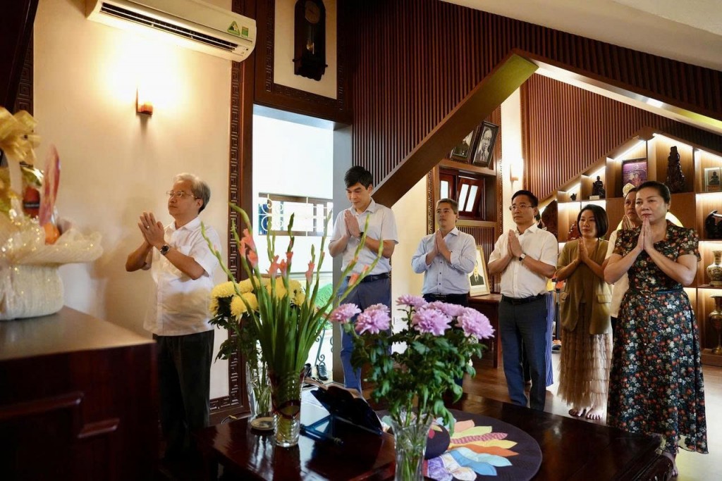 Lãnh đạo Bộ Tư pháp thăm nguyên Lãnh đạo Bộ qua các thời kỳ