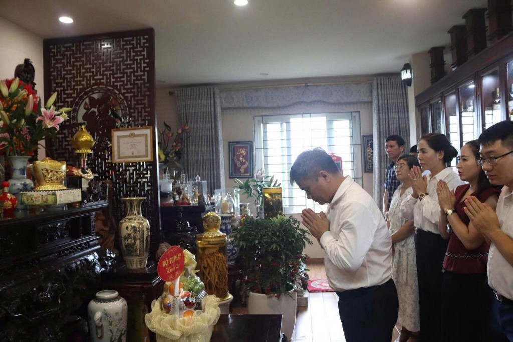 Lãnh đạo Bộ Tư pháp thăm nguyên Lãnh đạo Bộ qua các thời kỳ