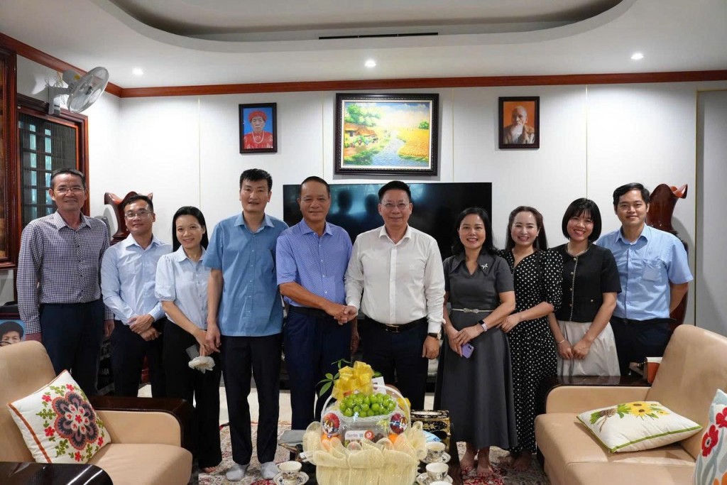 Lãnh đạo Bộ Tư pháp thăm nguyên Lãnh đạo Bộ qua các thời kỳ