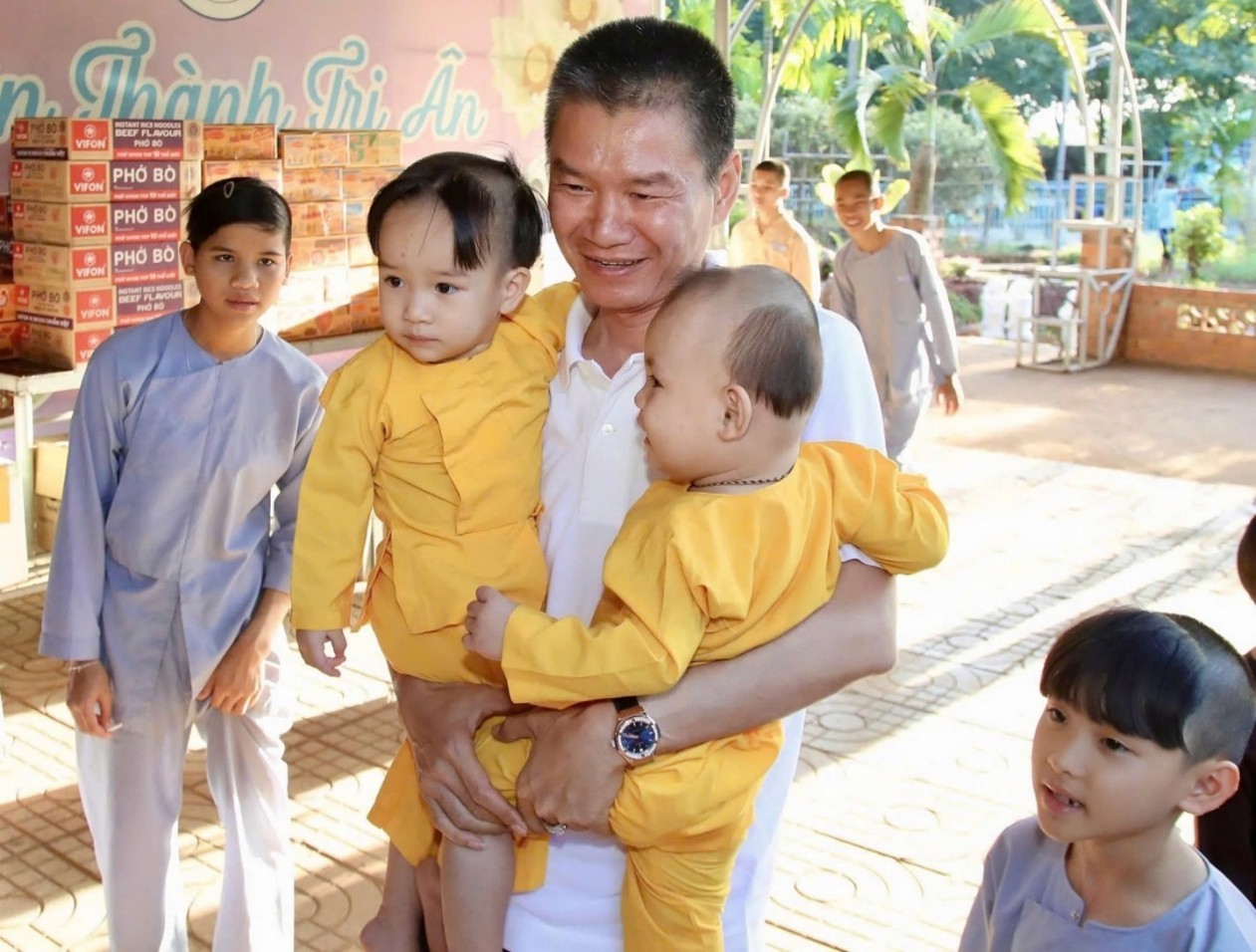 Doanh nhân Tạ Văn Thành: Lan tỏa trách nhiệm xã hội từ những hành trình thiện nguyện