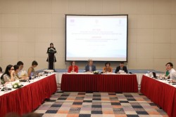 Xây dựng nguồn nhân lực chuyên nghiệp để kiến tạo thể chế