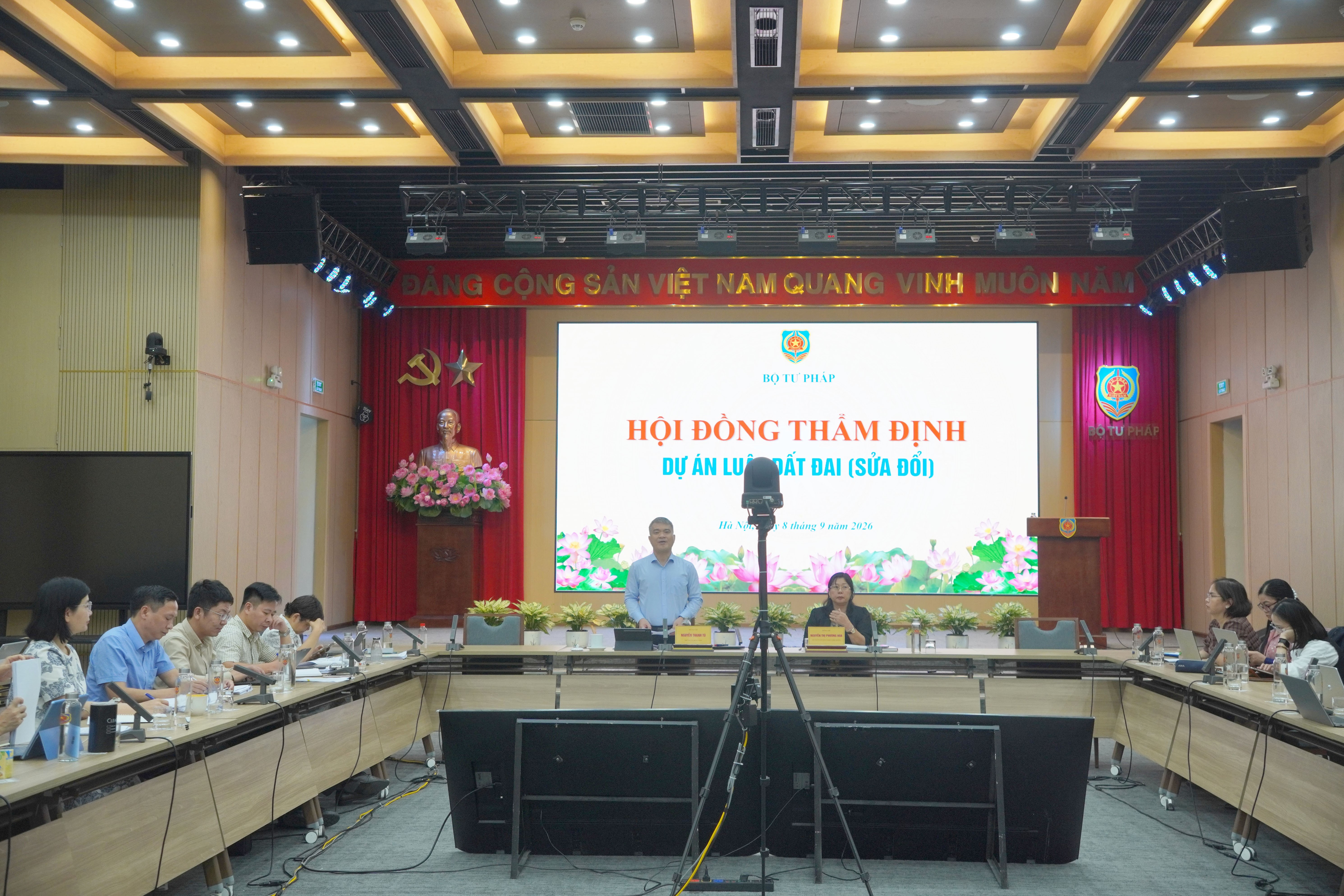 Hoàn thiện thể chế để phát huy cao nhất tiềm năng, nguồn lực đất đai