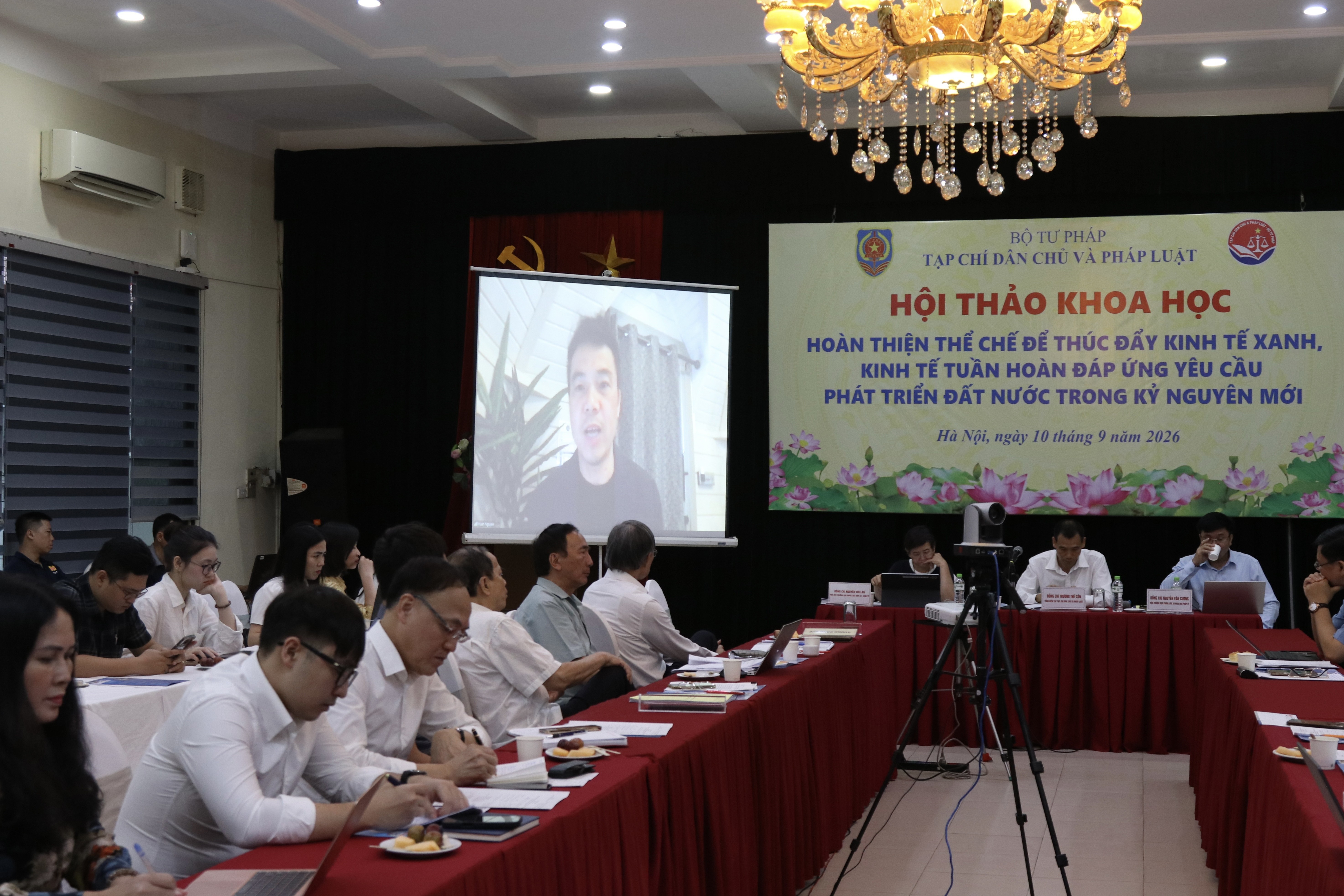 Xây dựng hệ sinh thái thể chế kinh tế xanh, kinh tế tuần hoàn đồng bộ, vận hành hiệu quả