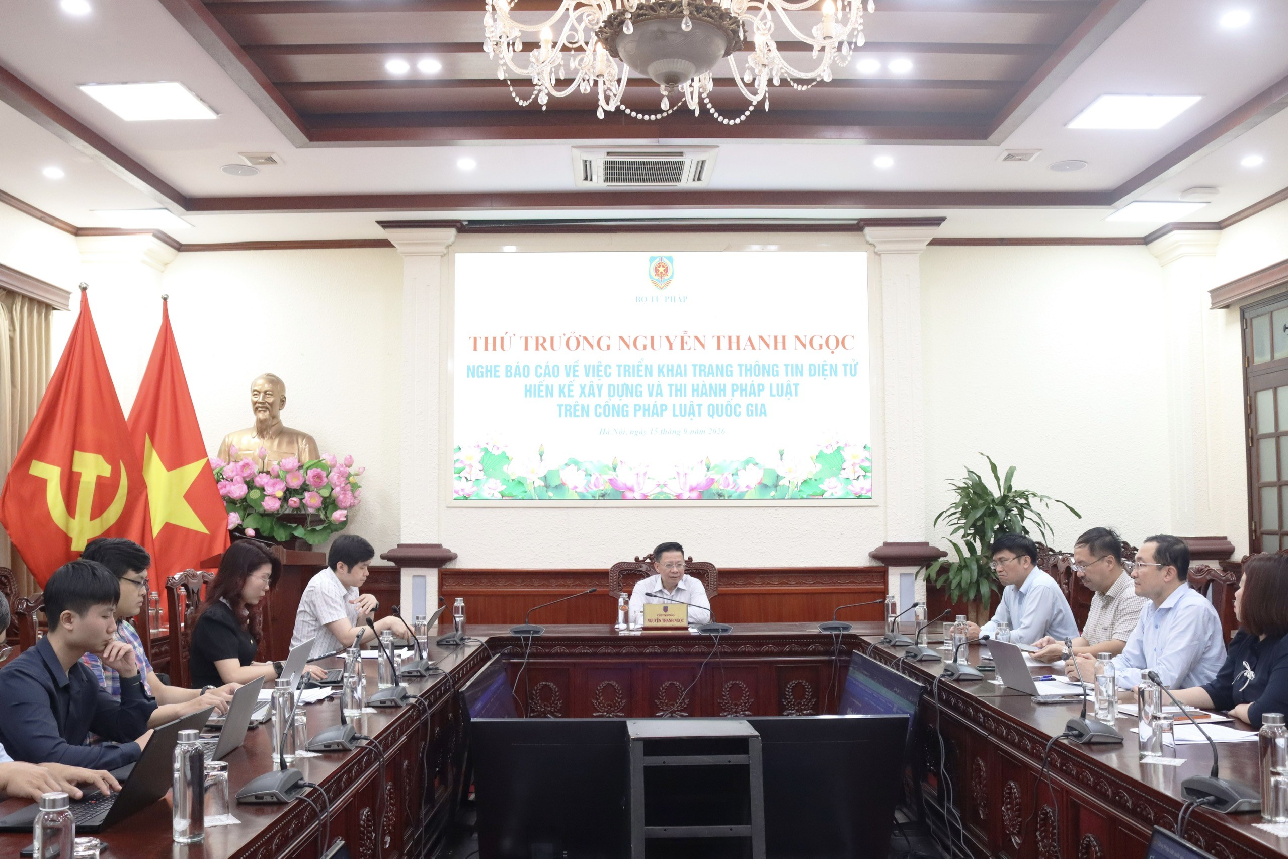 Xây dựng Trang Hiến kế xây dựng, thi hành pháp luật