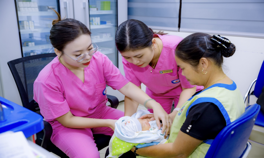 Tiêm chủng Bệnh viện Bưu Điện: an toàn, hiệu quả