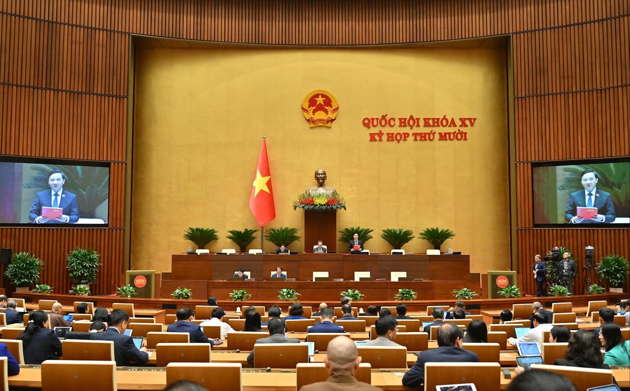 GẮN CHÍNH SÁCH VỚI THỰC TIỄN ĐỂ NÂNG CAO HIỆU QUẢ QUẢN LÝ GIÁO DỤC