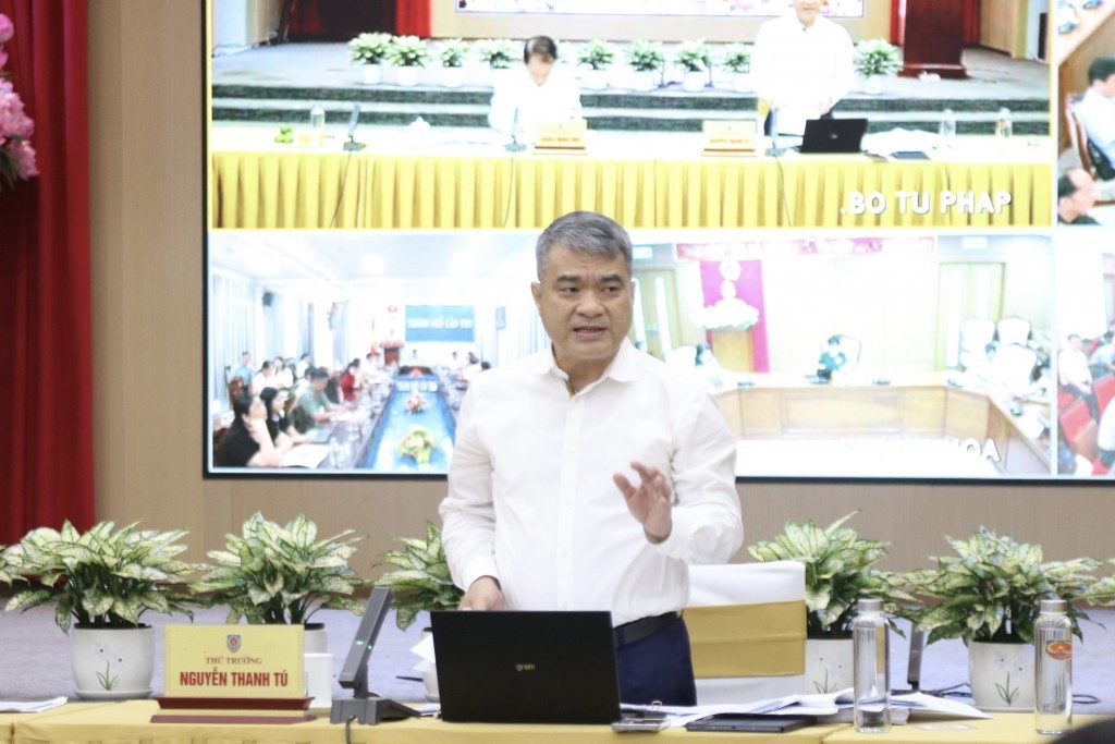 Thứ trưởng Bộ Tư pháp Nguyễn Thanh Tú điều hành Hội nghị