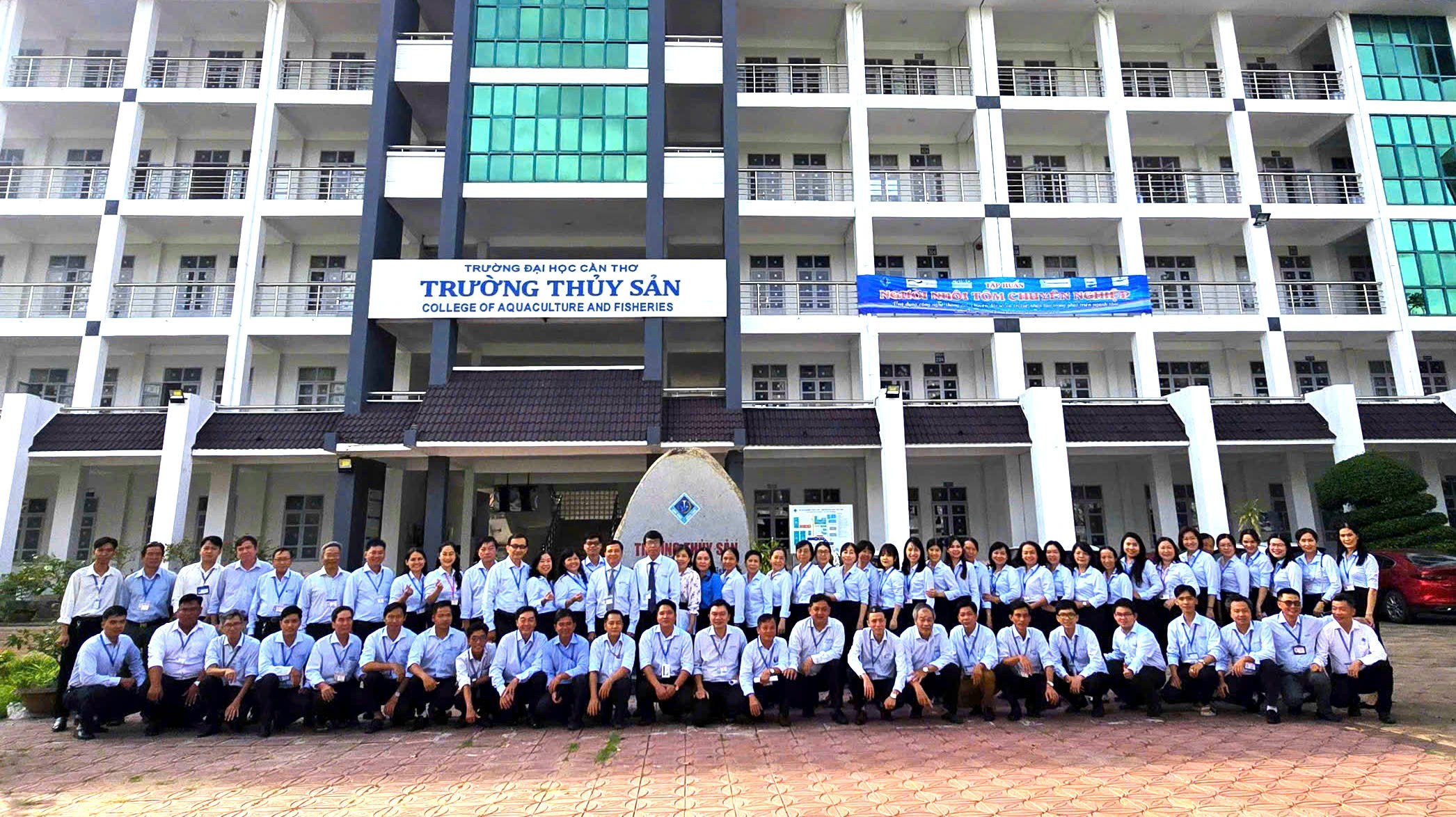 Trường Thủy Sản - Đẩy mạnh nghiên cứu khoa học, đổi mới sáng tạo và chuyển giao công nghệ cho ngành Thủy sản đồng bằng Sông Cửu Long Trường Thủy Sản - Đẩy mạnh nghiên cứu khoa học, đổi mới sáng tạo và chuyển giao công nghệ cho ngành Thủy sản đồng bằng Sông Cửu Long