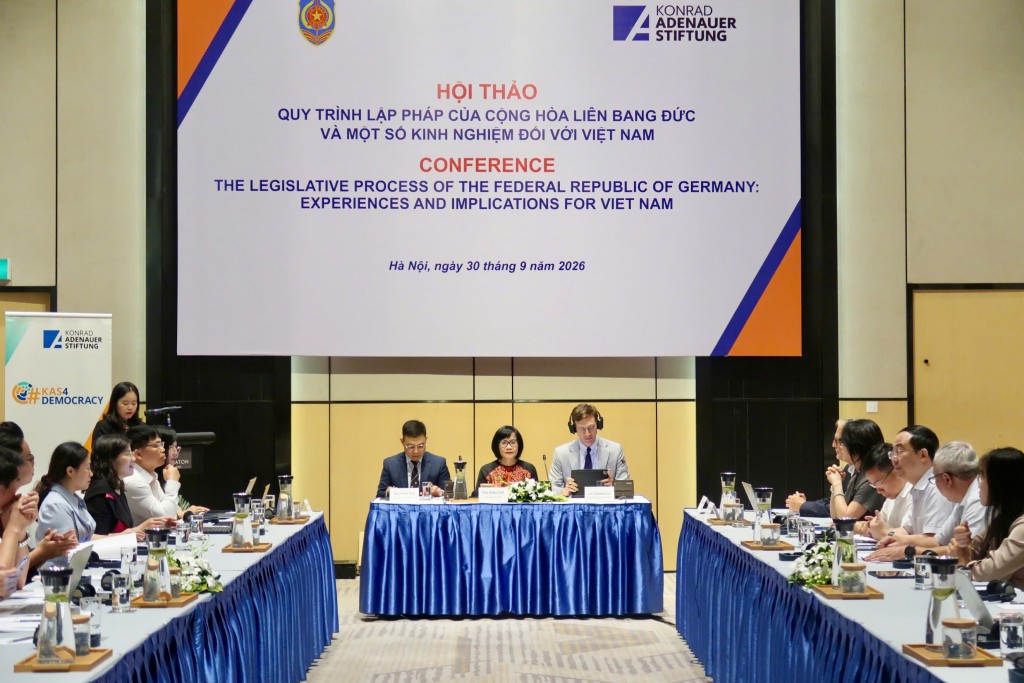 Phát huy vai trò của tổ chức pháp chế trong quy trình lập pháp