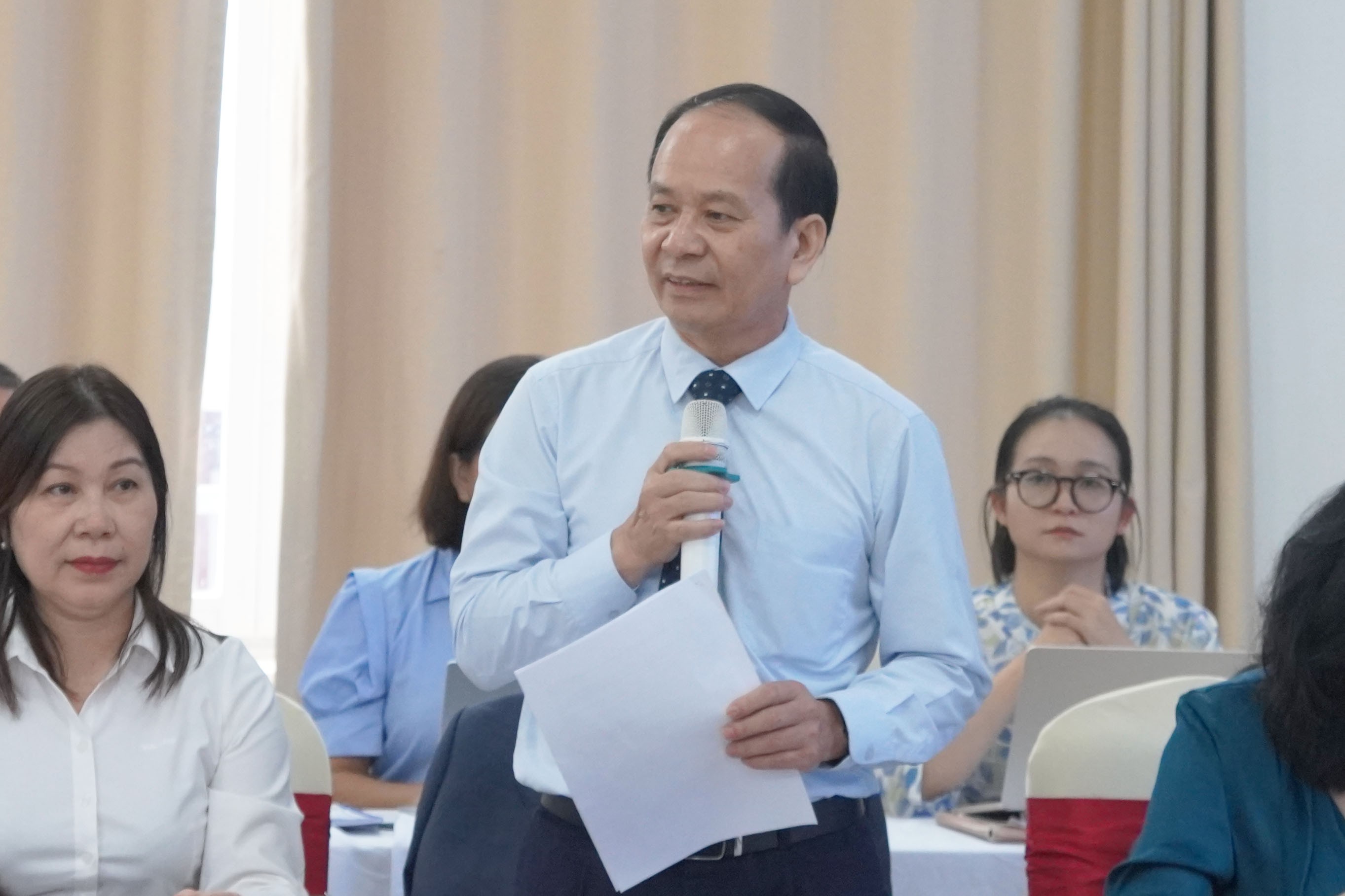 Hoàn thiện mô hình quản lý và tự quản về tổ chức, hoạt động luật sư trong bối cảnh mới