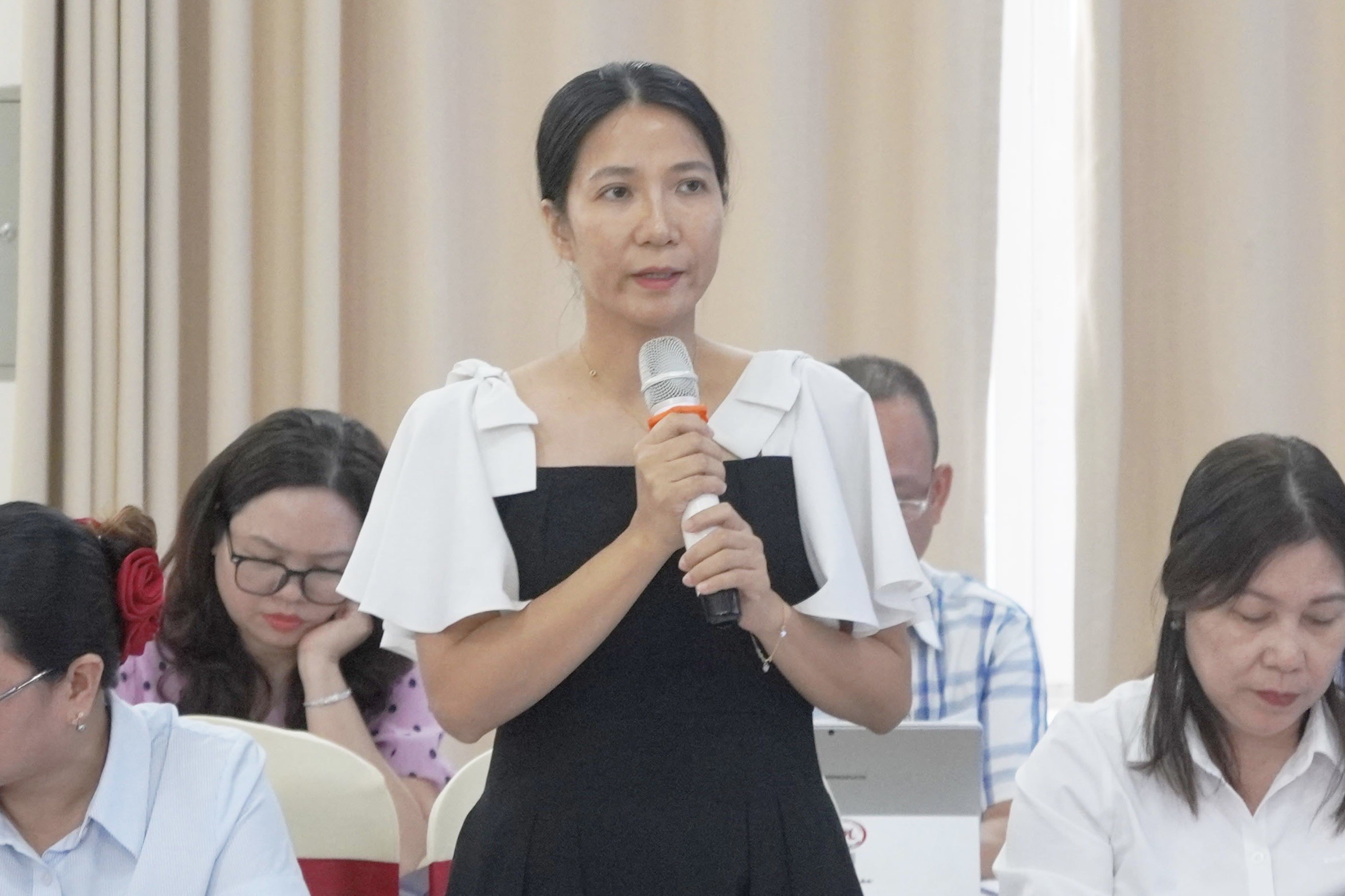 Đổi mới mô hình quản lý, phát huy hiệu quả tính tự quản của tổ chức luật sư