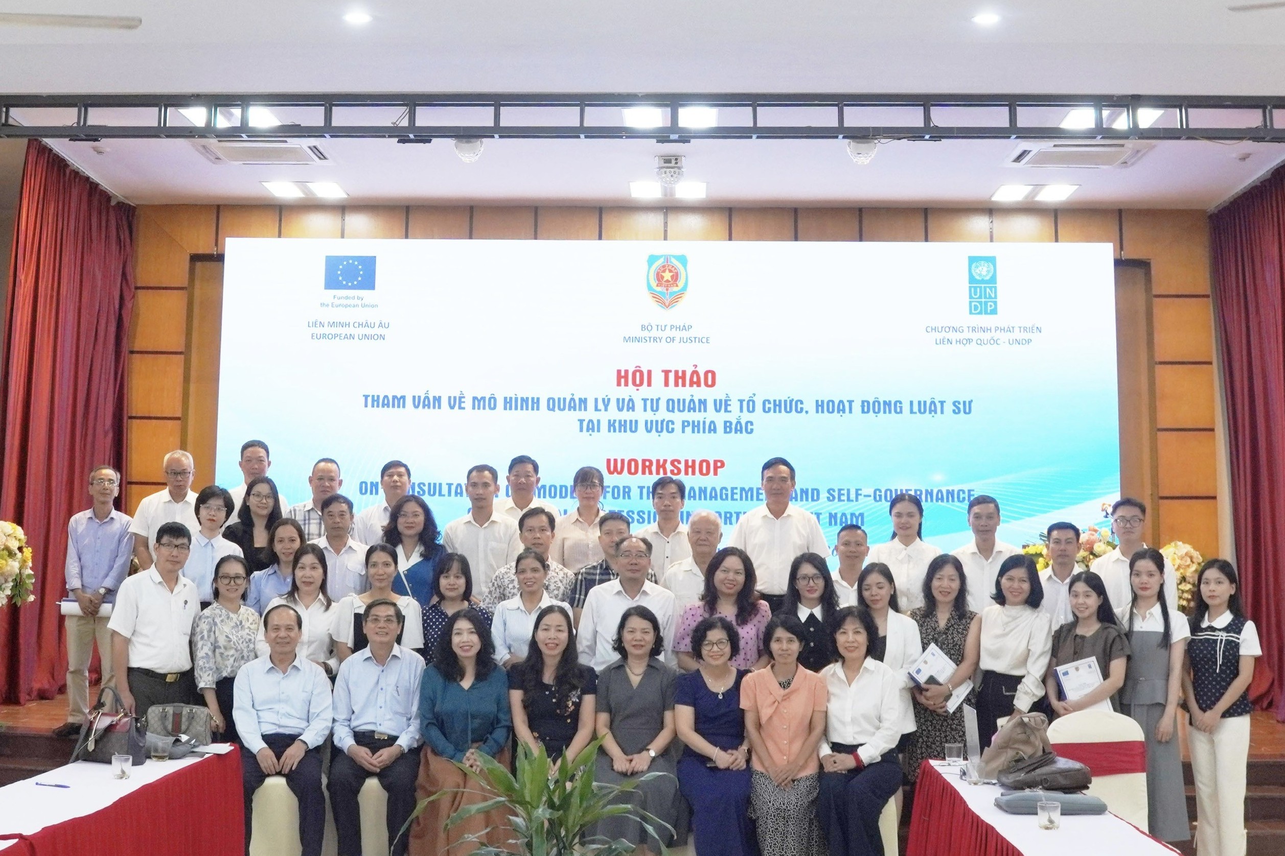 Đổi mới mô hình quản lý, phát huy hiệu quả tính tự quản của tổ chức luật sư