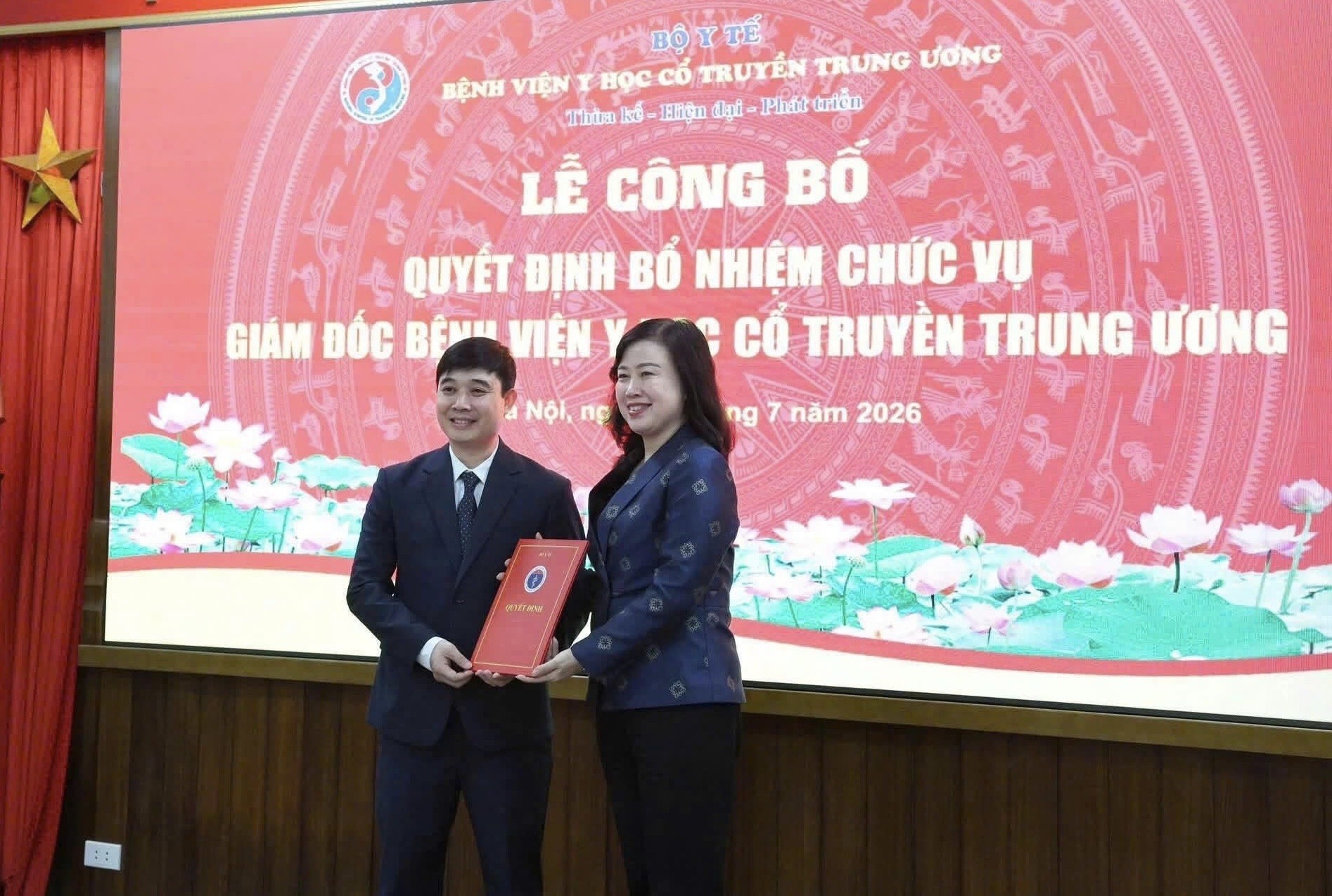Bệnh viện Y học Cổ truyền Trung ương – Lá cờ đầu trong bảo tồn và phát triển nền y học cổ truyền Việt Nam