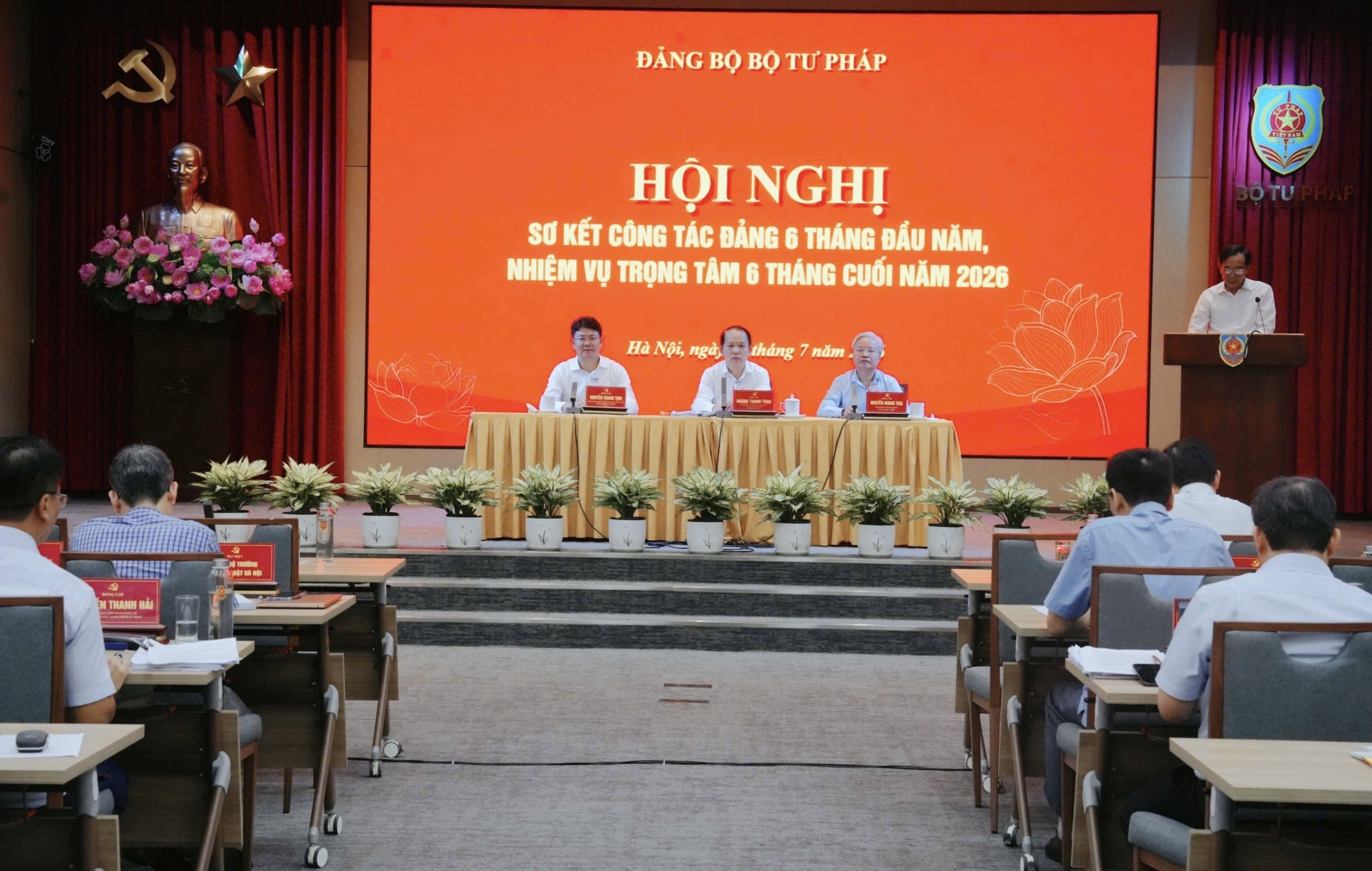 Đảng ủy Bộ Tư pháp triển khai các nhiệm vụ xây dựng xã hội kỷ cương, an toàn, văn minh, hài hòa, phát triển