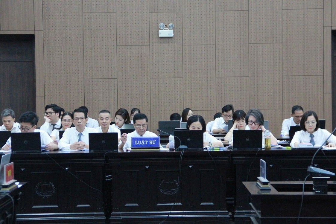 Hoàn thiện pháp luật về luật sư đáp ứng yêu cầu phát triển đất nước trong bối cảnh mới