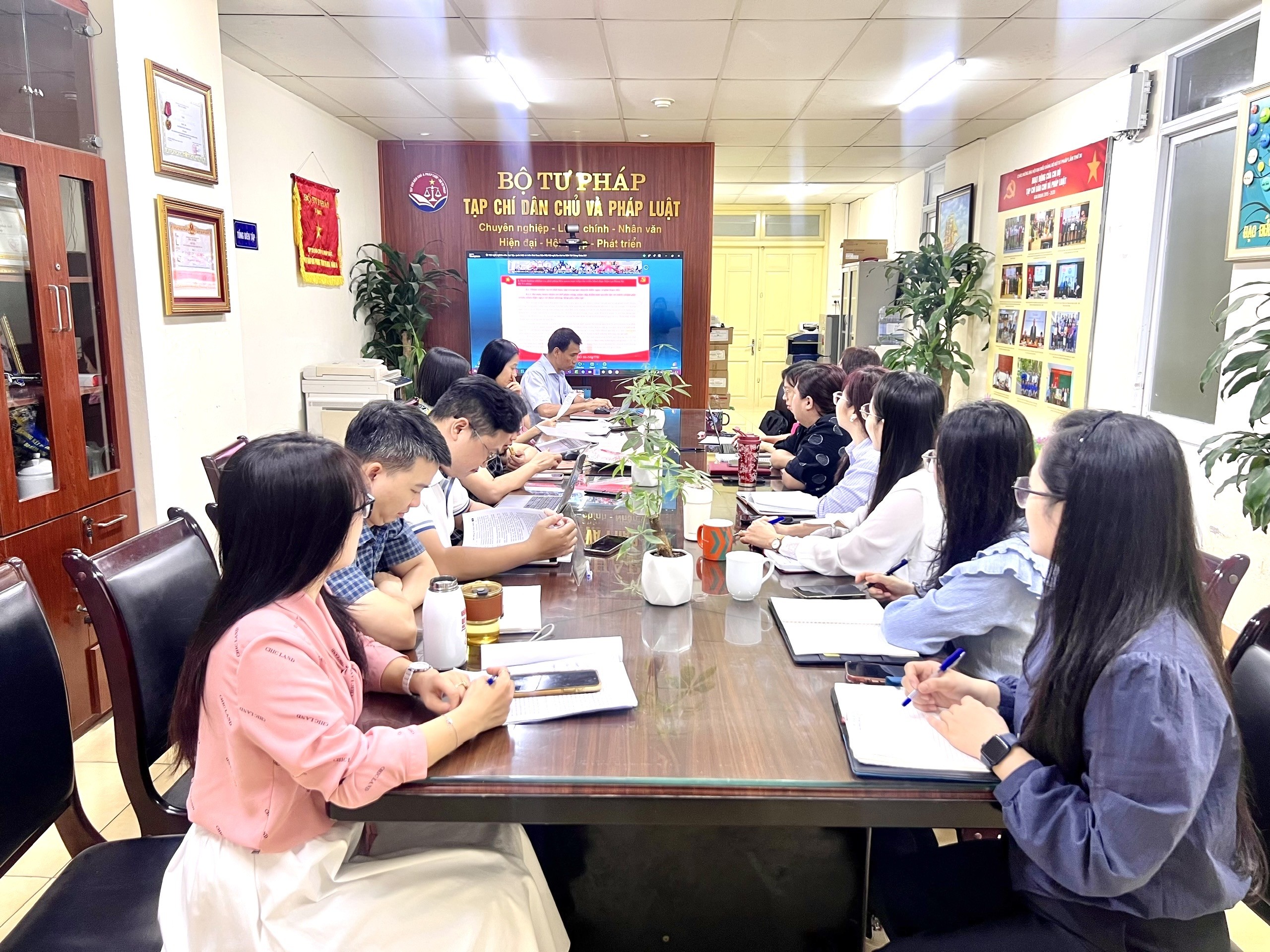 Đảng ủy Bộ Tư pháp quán triệt, triển khai thực hiện Nghị quyết Hội nghị Trung ương 4 khóa XIV