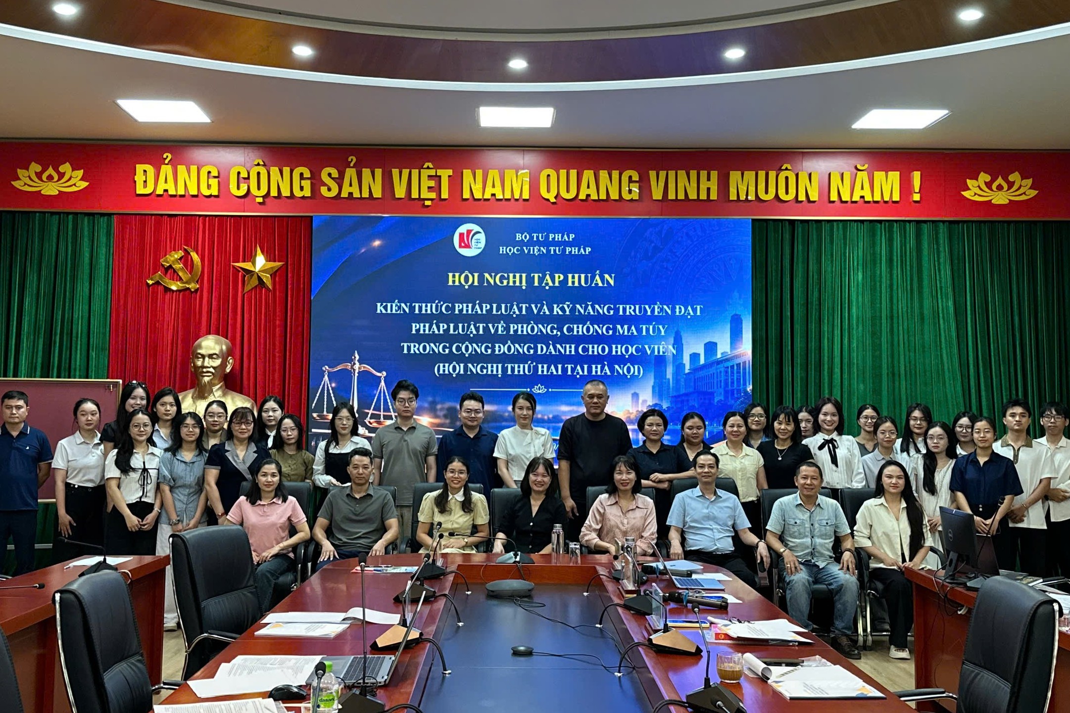 Hội nghị thứ hai tại Hà Nội về “Bồi dưỡng kiến thức pháp luật và kỹ năng truyền đạt pháp luật về phòng, chống ma túy trong cộng đồng”