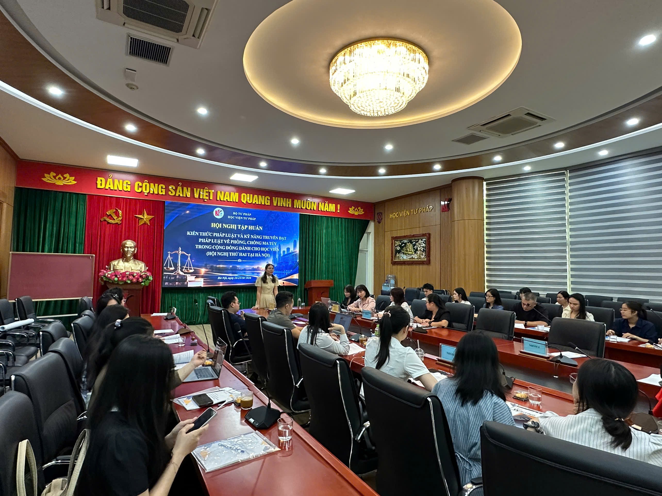 Hội nghị thứ hai tại Hà Nội về “Bồi dưỡng kiến thức pháp luật và kỹ năng truyền đạt pháp luật về phòng, chống ma túy trong cộng đồng”
