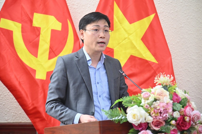 Đồng chí Đỗ Xuân Quý, Chánh Văn phòng, Người phát ngôn Bộ Tư pháp thông tin về kết quả công tác của Bộ quý I/2024.
