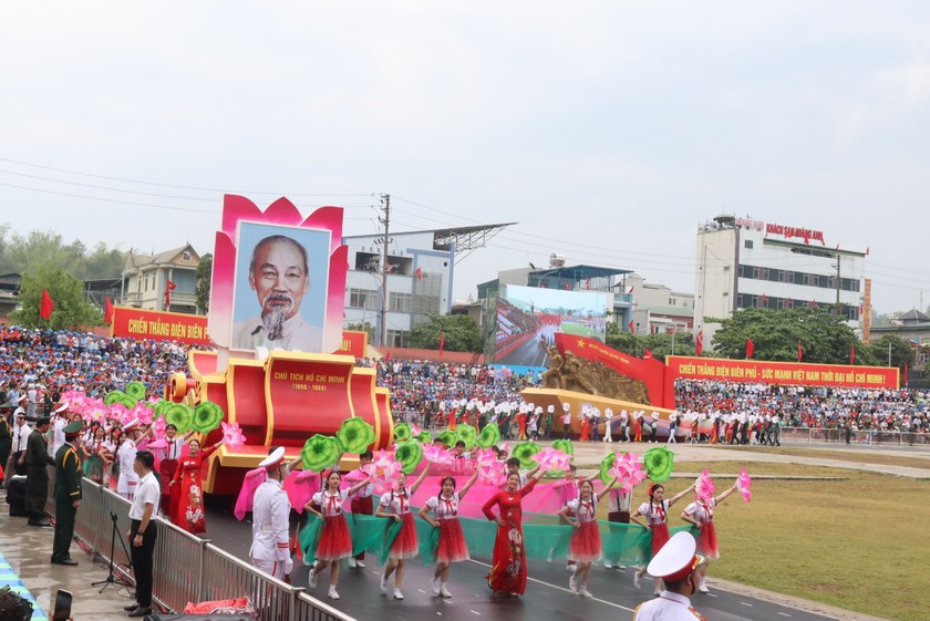 Ngay từ sáng sớm, khu vực tỉnh Điện Biên có mưa lớn. Ảnh: Vân Anh