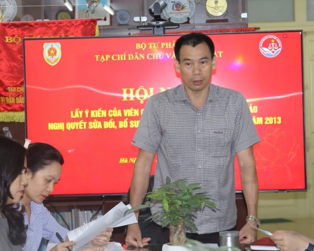 Tạp chí Dân chủ và Pháp luật tổ chức Hội nghị Lấy ý kiến về dự thảo Nghị quyết sửa đổi, bổ sung một số điều của Hiến pháp năm 2013
