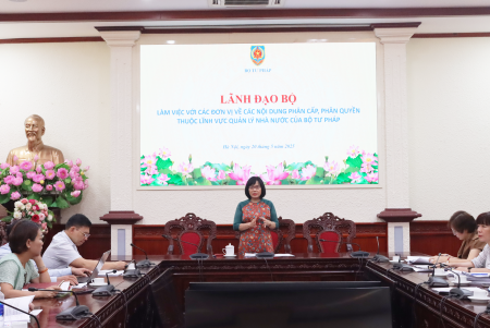 Tăng cường phân cấp, phân quyền trong lĩnh vực tư pháp nhằm phù hợp mô hình chính quyền địa phương hai cấp