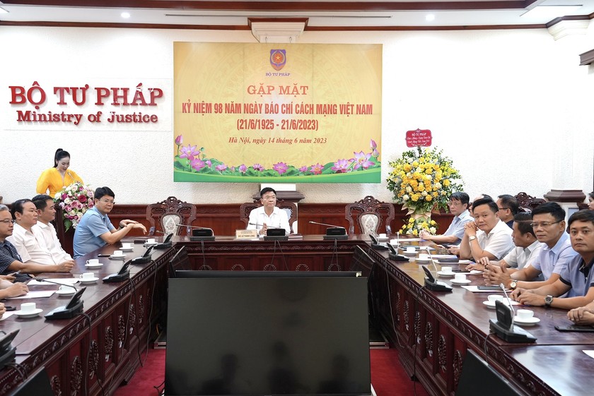 Bộ Tư pháp: Gặp mặt nhân ngày Báo chí Cách mạng Việt Nam ảnh 2