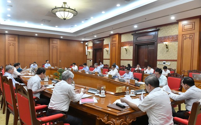 Tổng Bí thư, Chủ tịch nước Tô Lâm chủ trì họp Bộ Chính trị, Ban Bí thư chỉ đạo khắc phục hậu quả bão số 3- Ảnh 5.