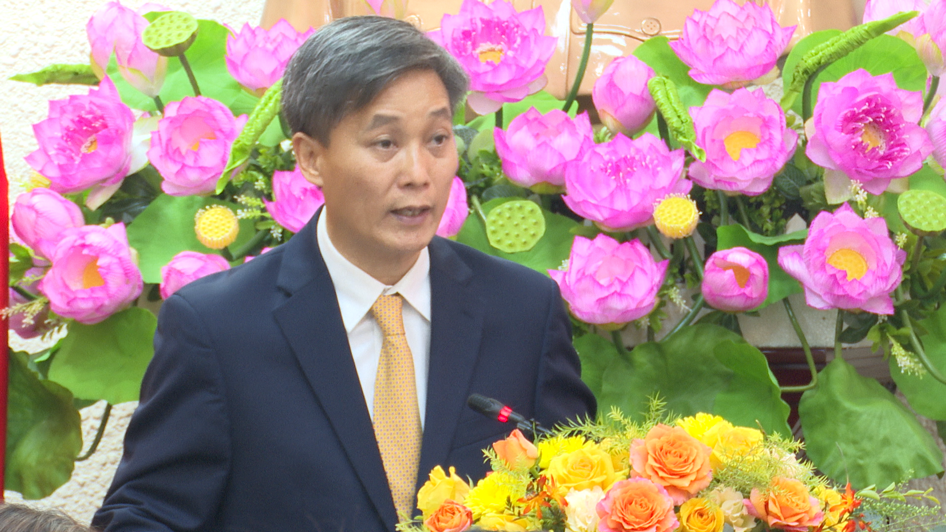 Đổi mới công tác lập pháp, thi hành pháp luật để thúc đẩy đổi mới sáng tạo, khơi thông nguồn lực, đưa đất nước bước vào kỷ nguyên mới